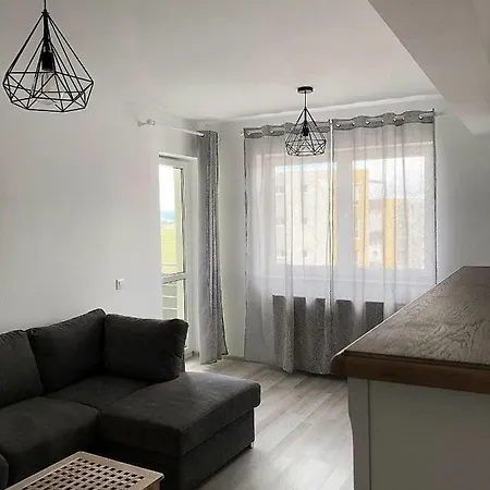 Glamour Apartament Апартаменти Брашов