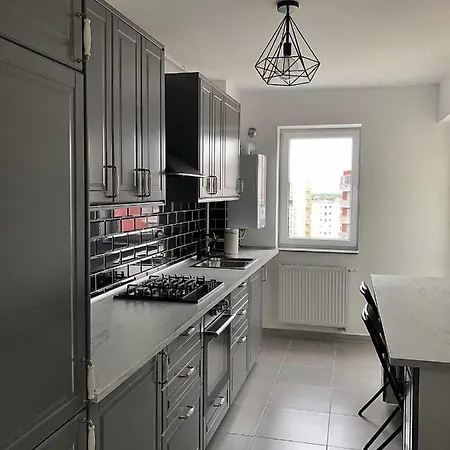 Glamour Apartament * Брашов